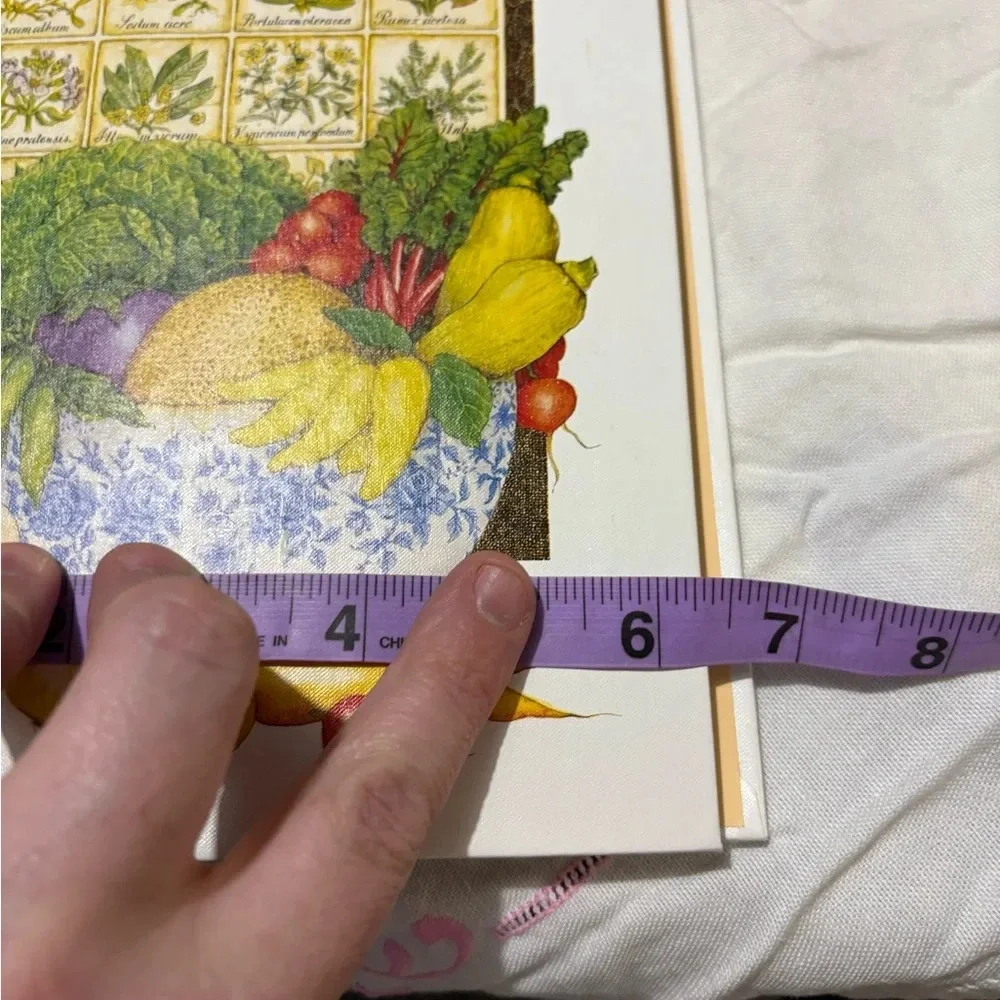 Vintage Hallmark Yellow and Green Recipe Book - Picture 7 of 9